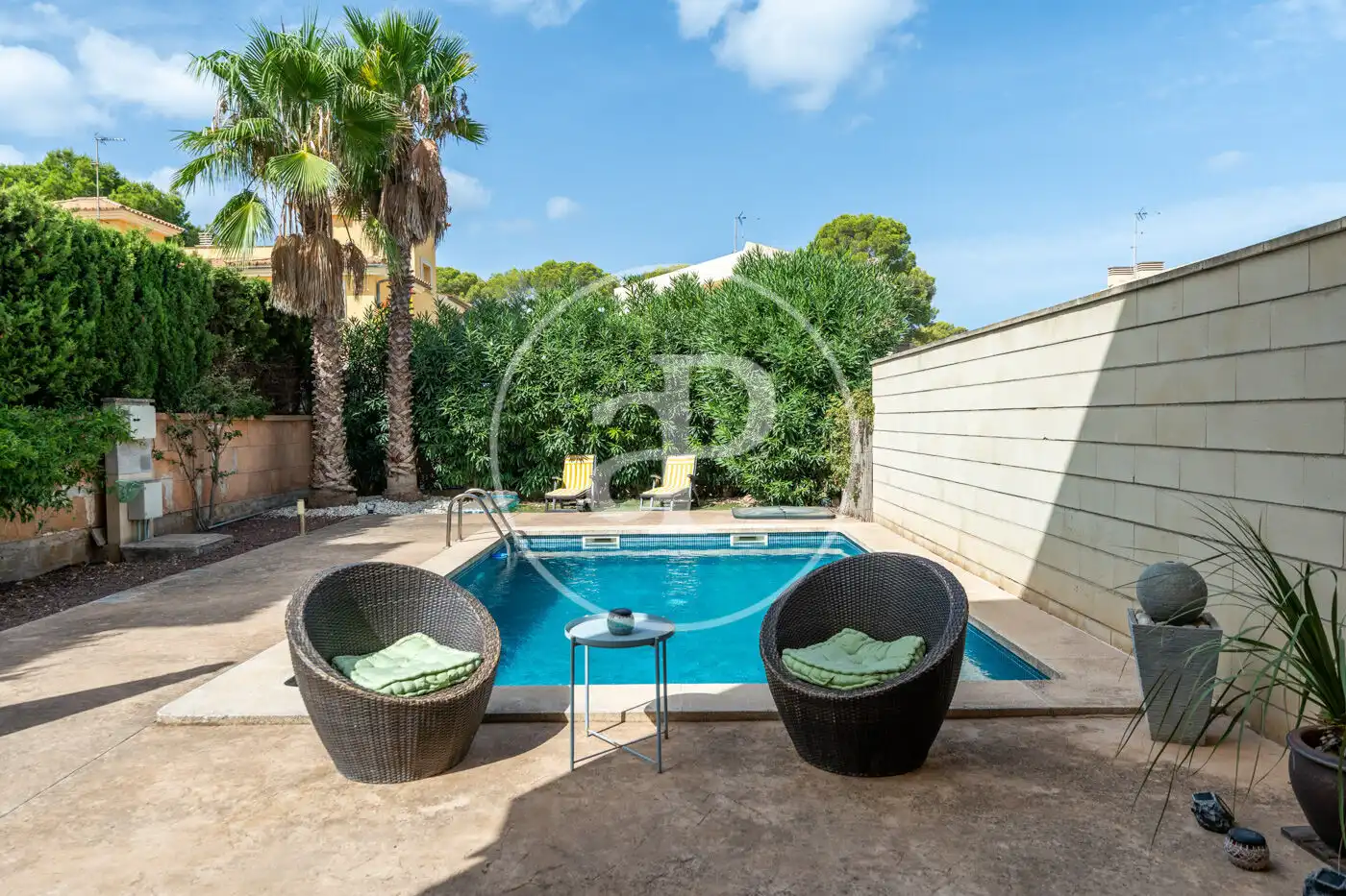 Schwimmbecken von Einfamilien-Reihenhaus zur Miete in Llucmajor mit Klimaanlage, Heizung und Privatgarten