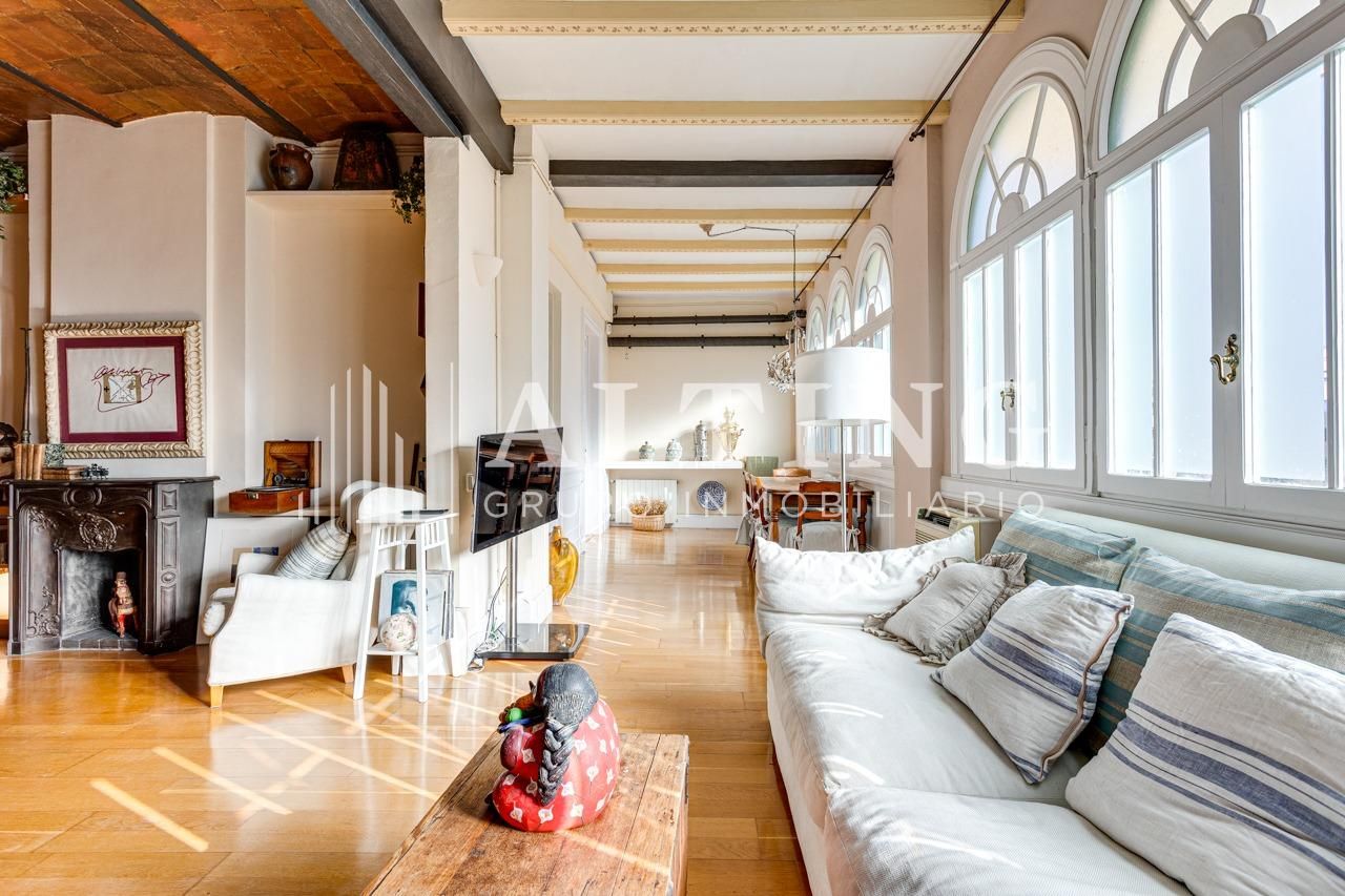 Sala d'estar de Pis en venda en  Barcelona Capital amb Aire condicionat, Calefacció i Parquet