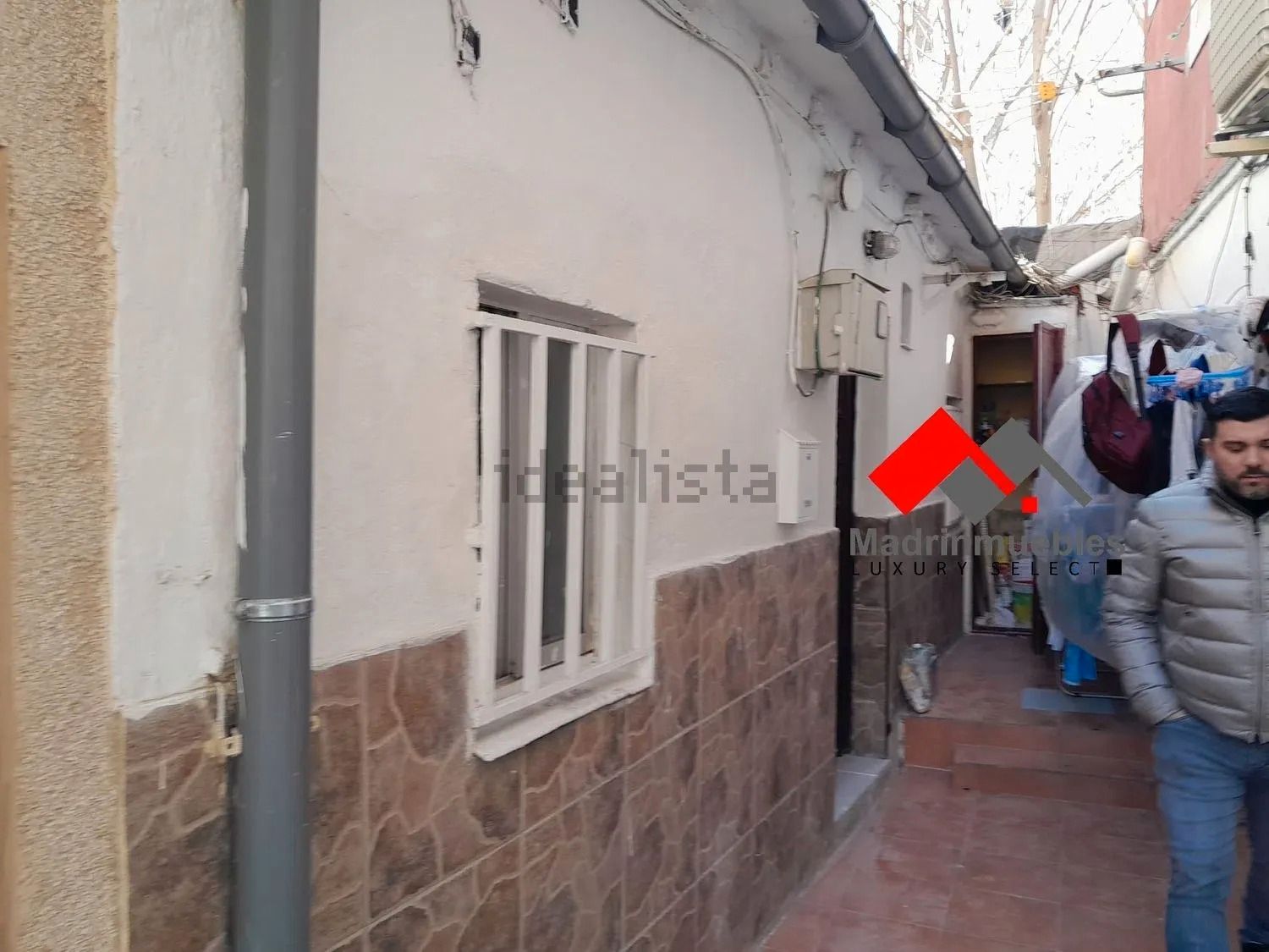 Exterior view of Planta baja for sale in  Madrid Capital