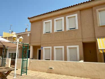 Bungalow for sale in Avenida de Almoradí 2