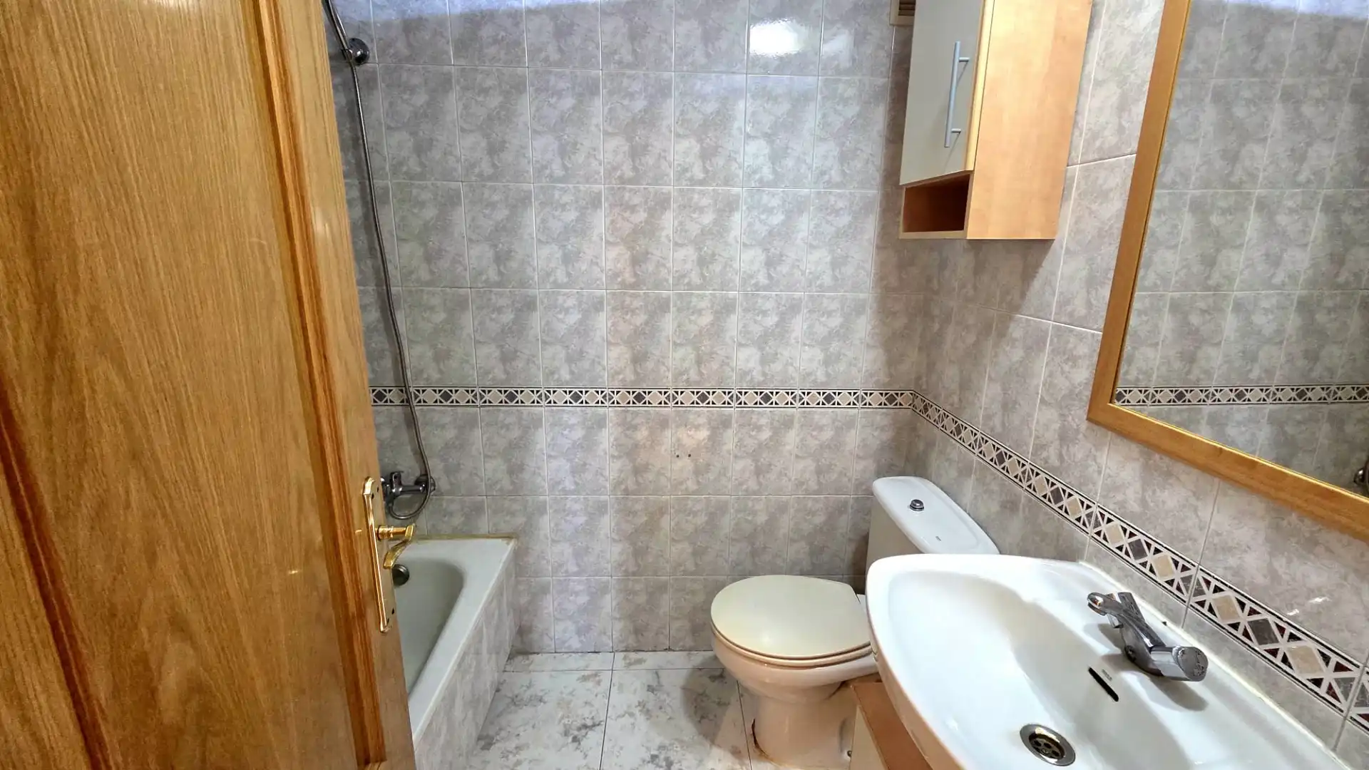 Flat for sale in Parla, Madrid