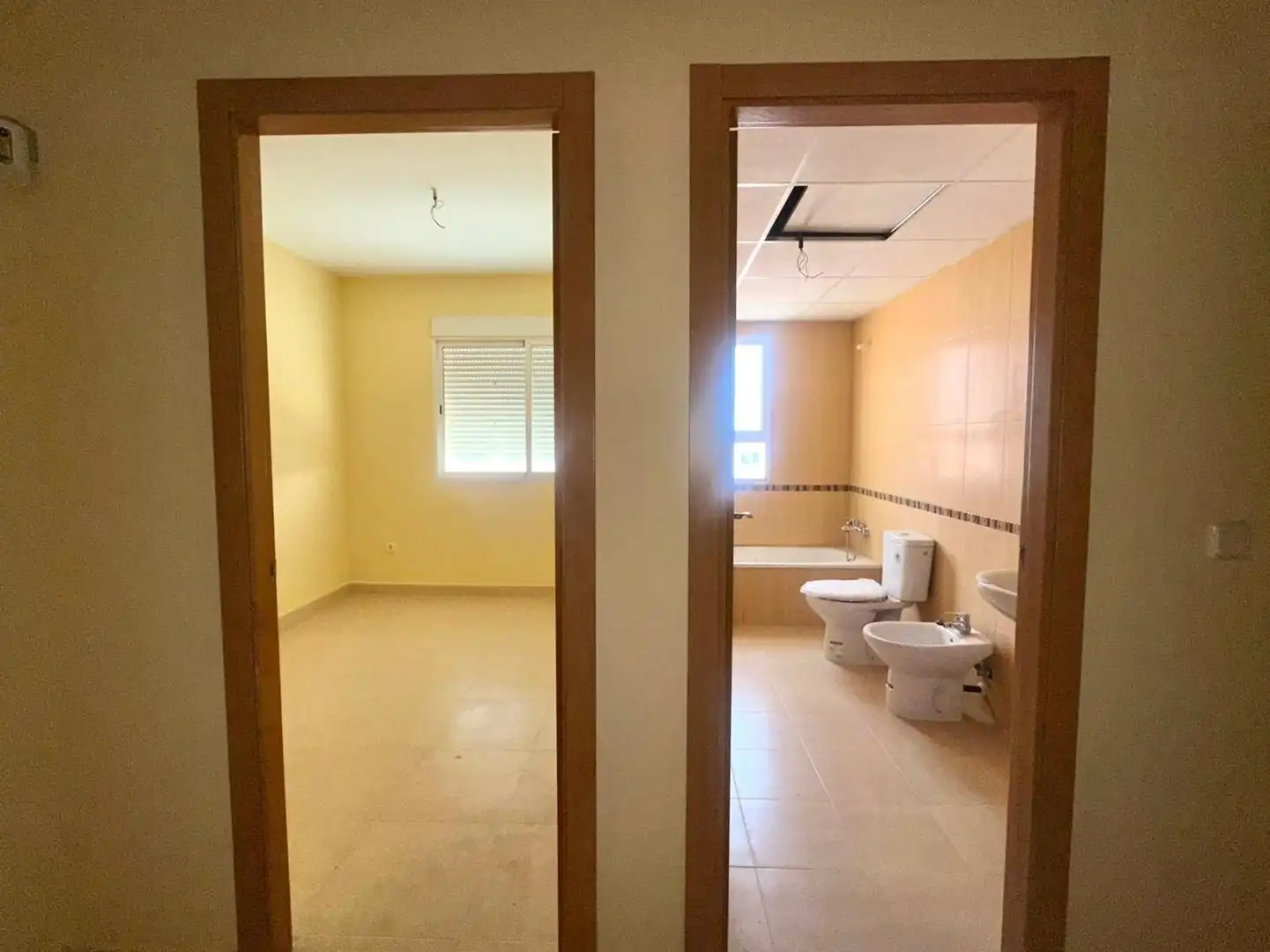 Baño de Piso en venta en Llombai con Aire acondicionado y Balcón