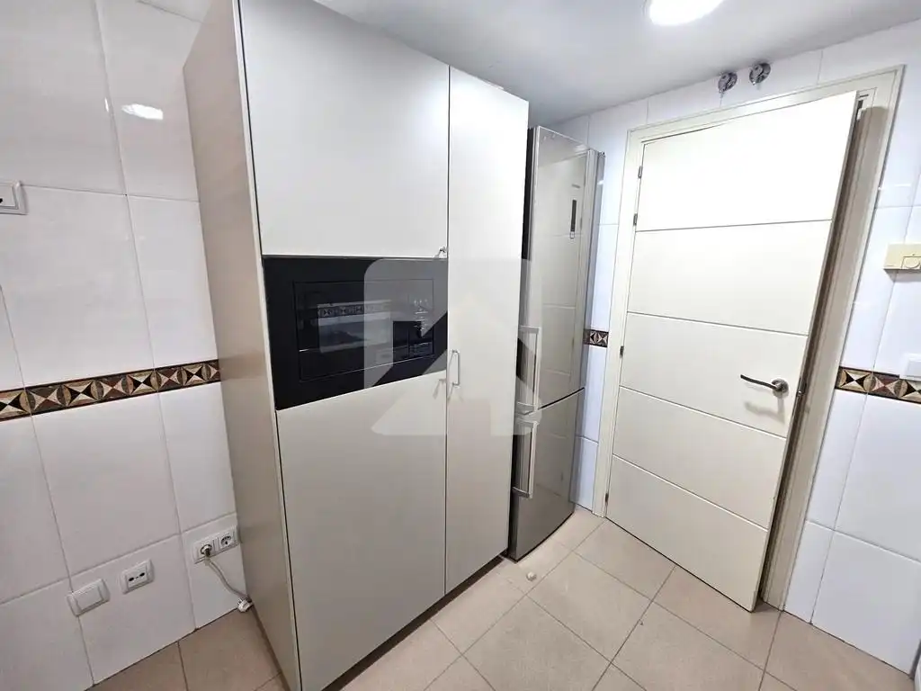 Cocina de Piso de alquiler en Madrid con Aire acondicionado, Calefacción y Trastero