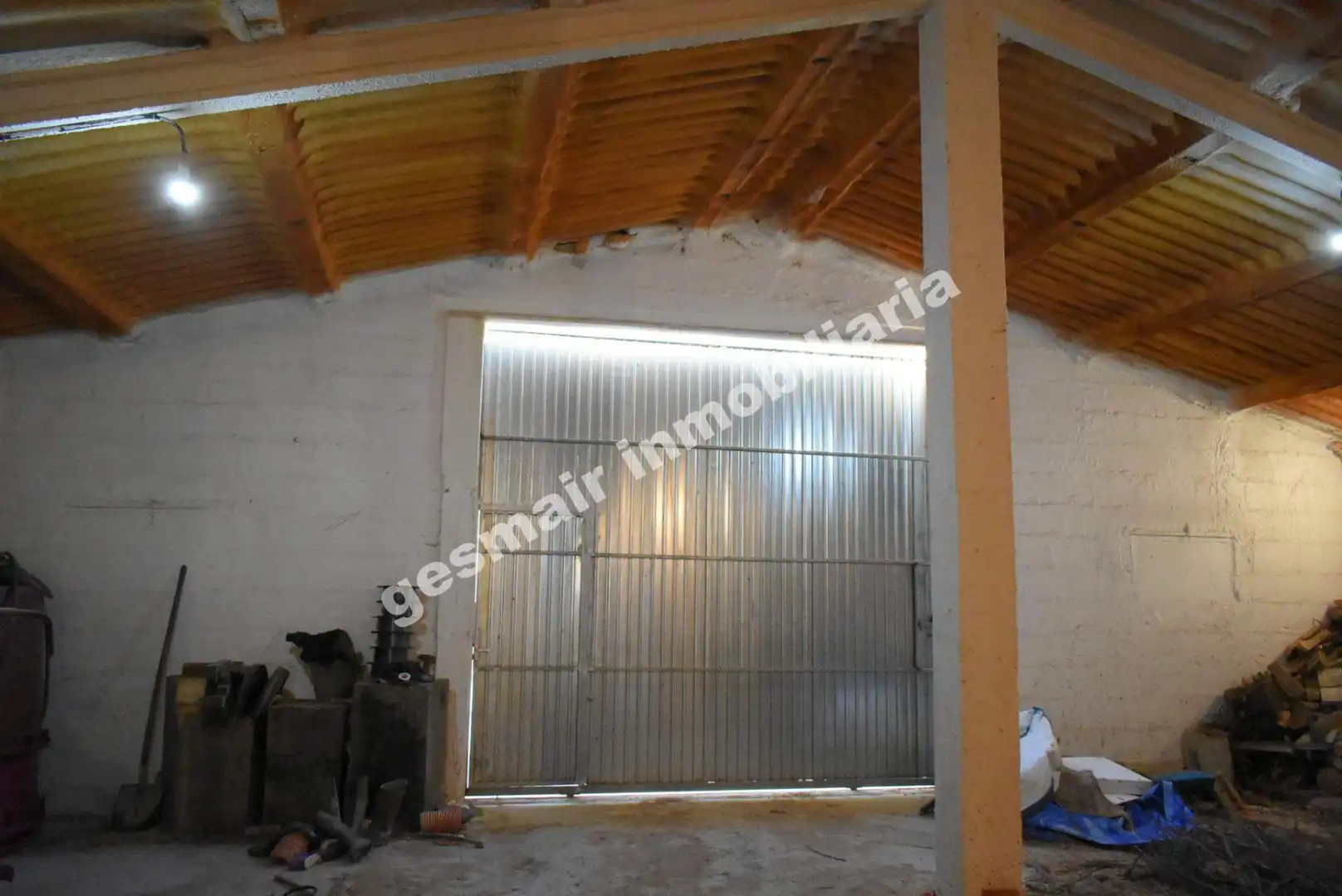 Nave industrial de alquiler en Moeche