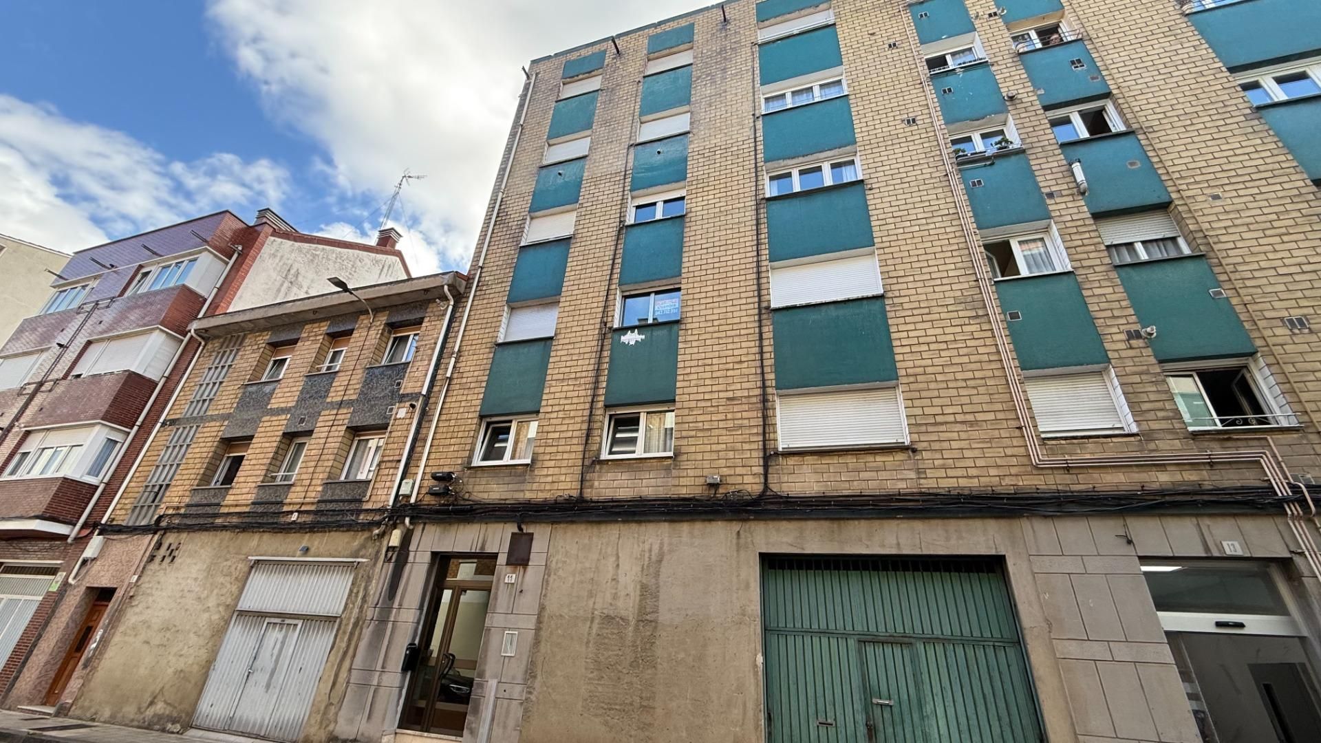Vista exterior de Piso en venta en Gijón 