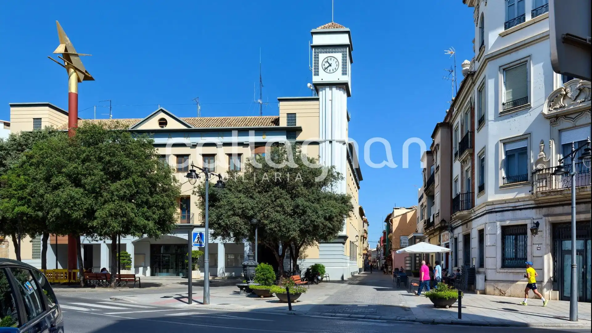 Außenansicht von Gebäude zum Verkauf in Quart de Poblet