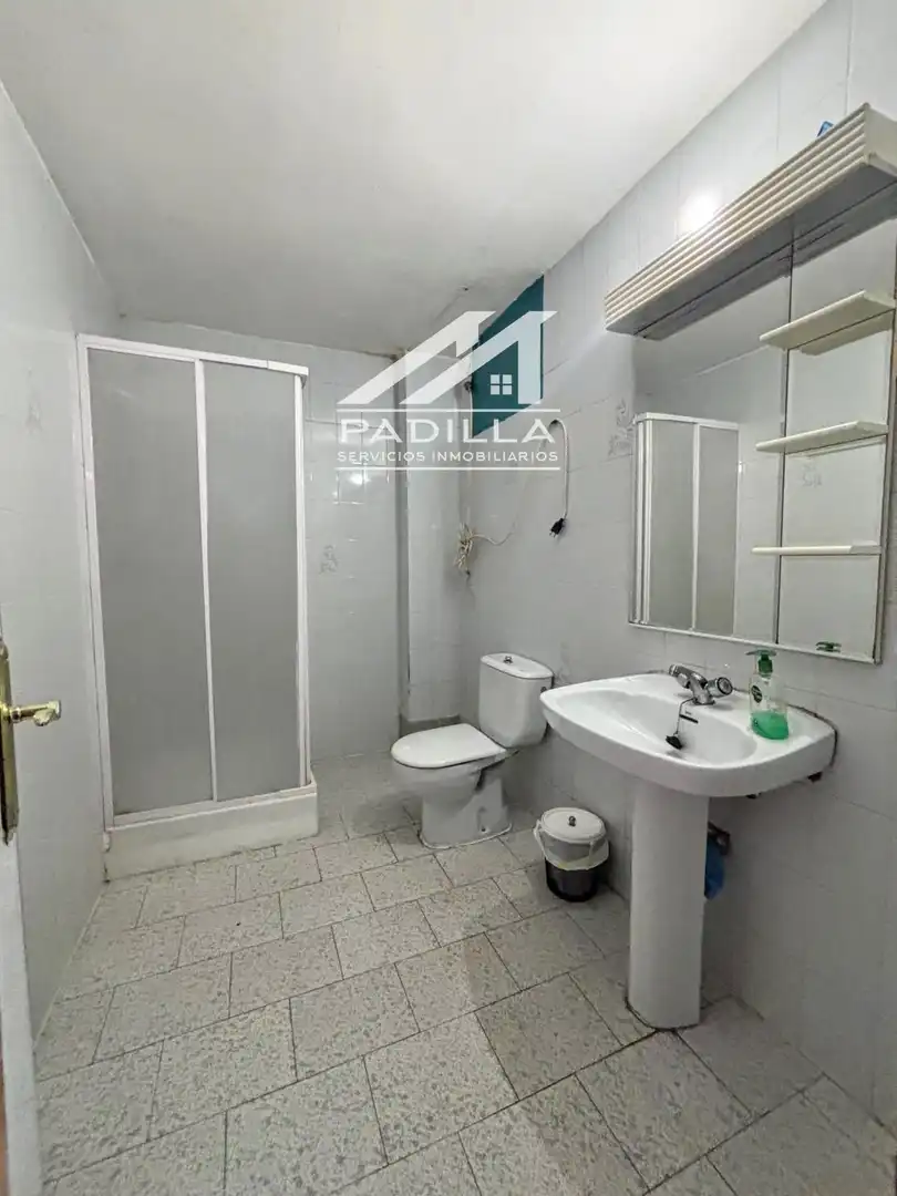 Baño de Casa o chalet en venta en Santa Cruz del Retamar con Aire acondicionado, Calefacción y Terraza
