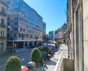 Vista exterior de Oficina de lloguer en Vigo  amb Aire condicionat i Balcó