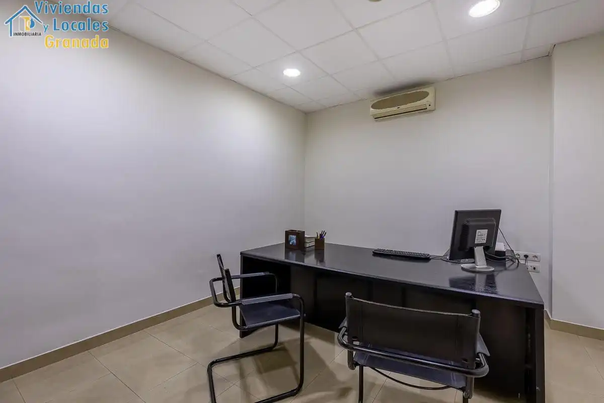 Office for sale in Granada