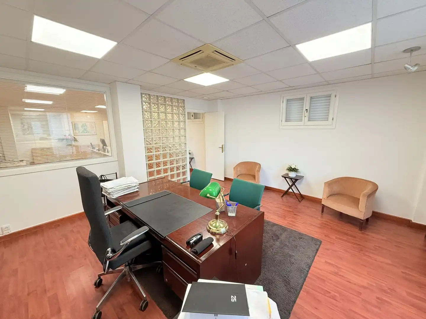 Büro zur Miete in  Palma de Mallorca mit Klimaanlage und Heizung