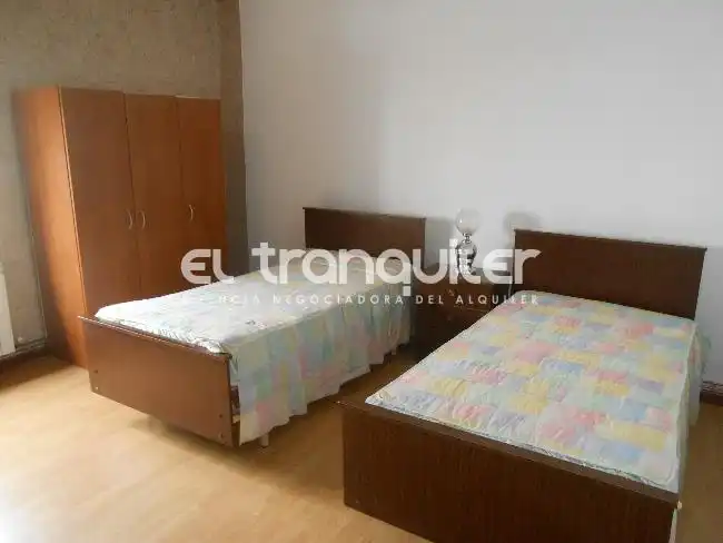 Habitación de Piso en venta en Madrid con Parquet, Terraza y Amueblado