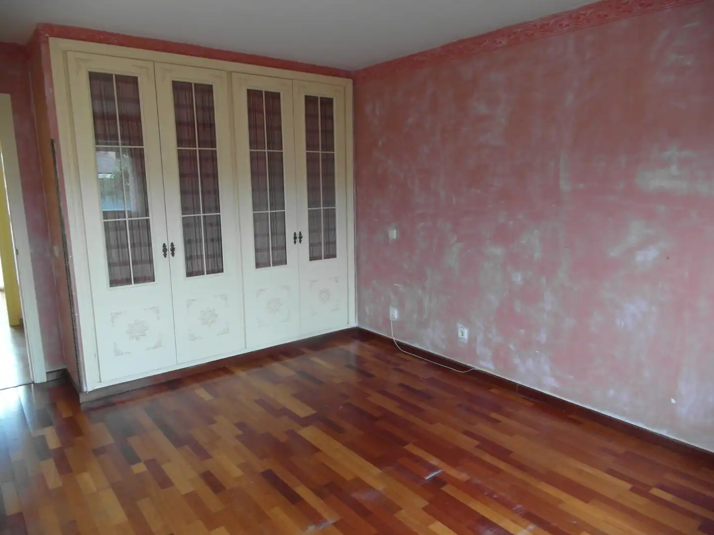 Habitación de Casa adosada en venta en Madrid con Aire acondicionado, Calefacción y Jardín privado