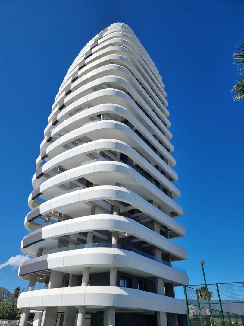 Apartamento con piscina en venta en Marisol Park - Ortembach - Los Almendros