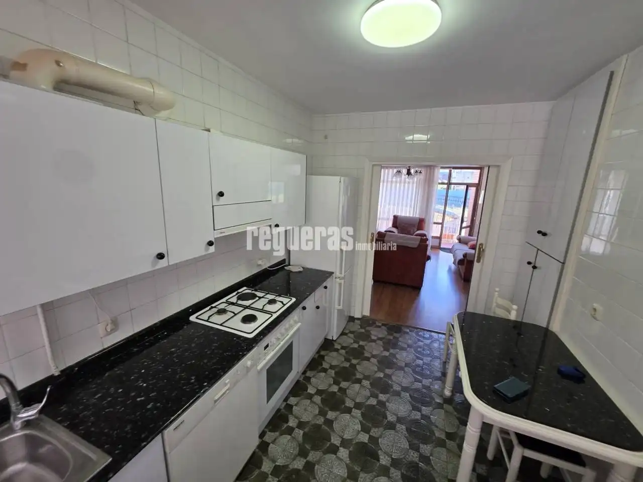 Küche von Wohnungen zur Miete in Avilés mit Heizung, Terrasse und Möbliert