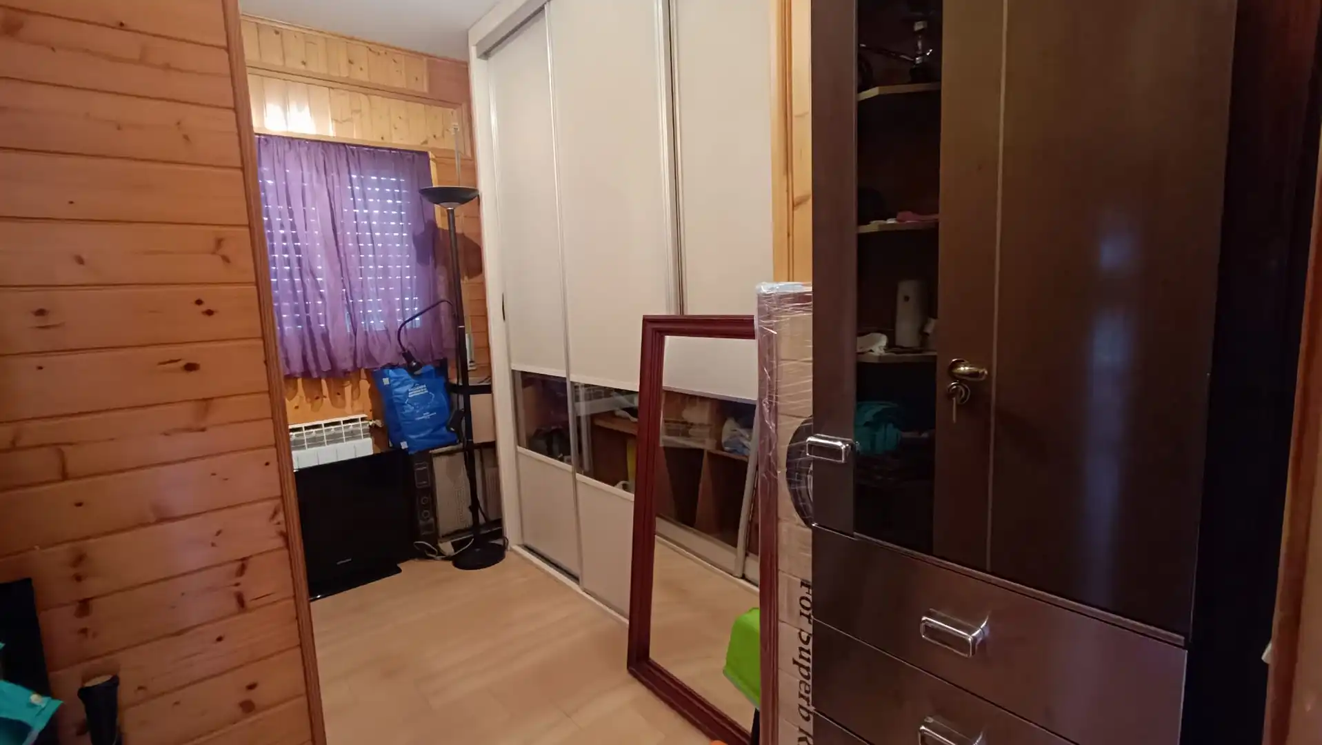Dormitori de Casa o xalet en venda en Villares de la Reina amb Calefacció i Moblat