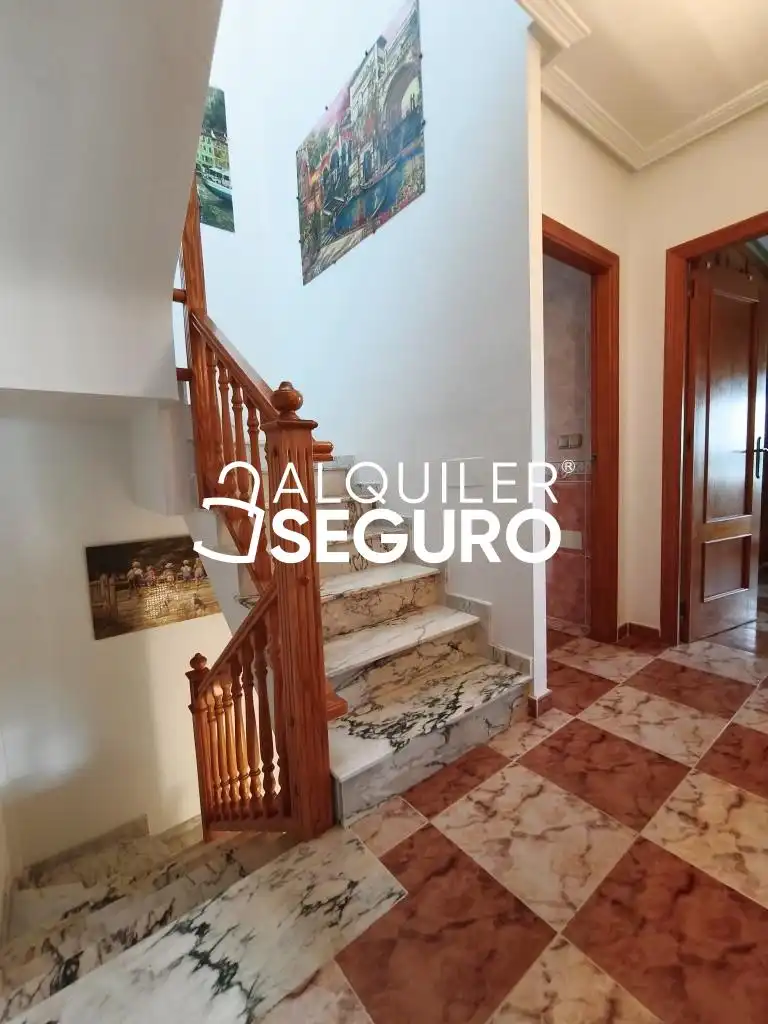 Casa o chalet de alquiler en Elche / Elx con Aire acondicionado, Terraza y Piscina