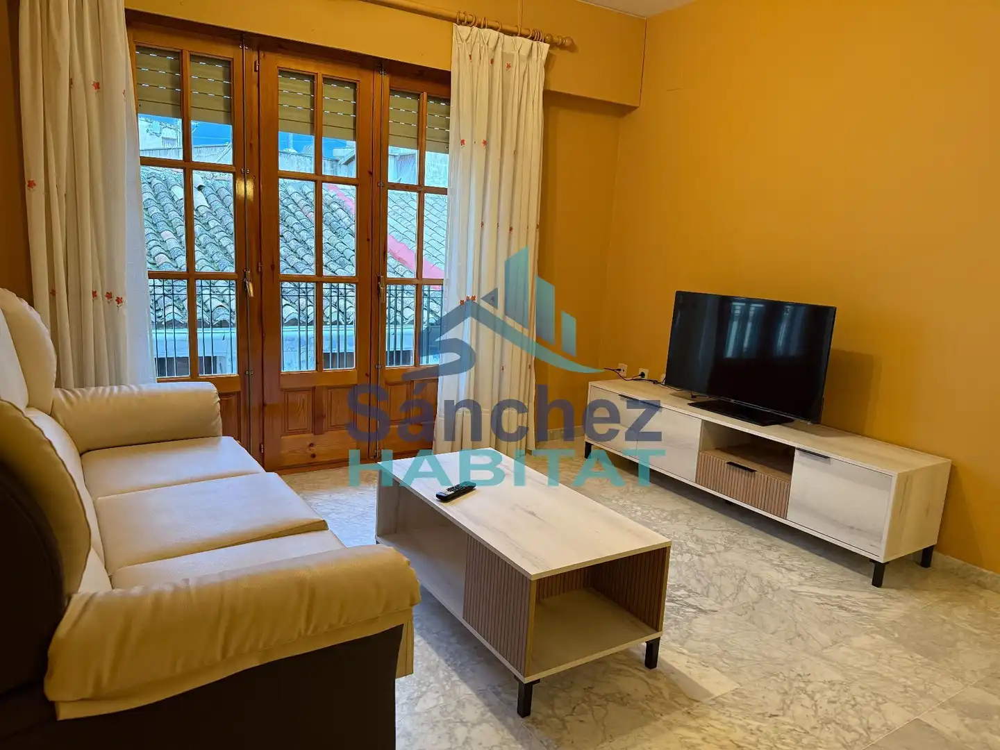 Sala de estar de Apartamento de alquiler en Chelva con Aire acondicionado y Amueblado