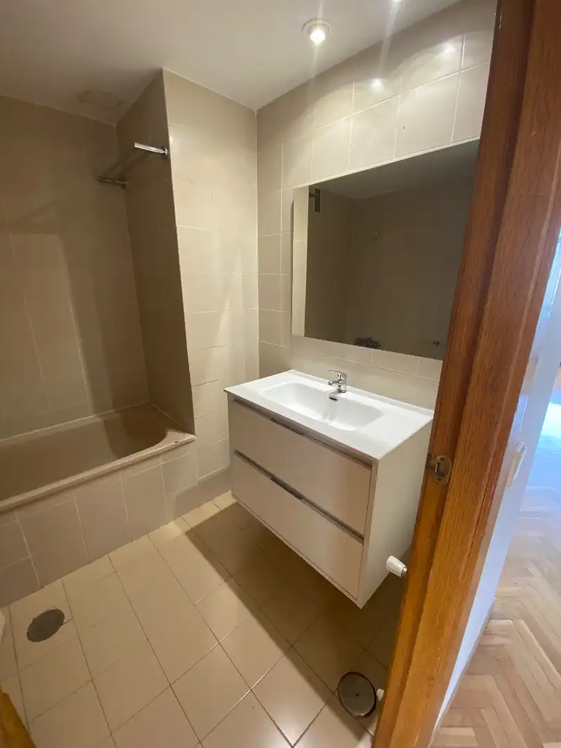 Baño de Planta baja en venta en Pozuelo de Alarcón con Calefacción, Terraza y Horno