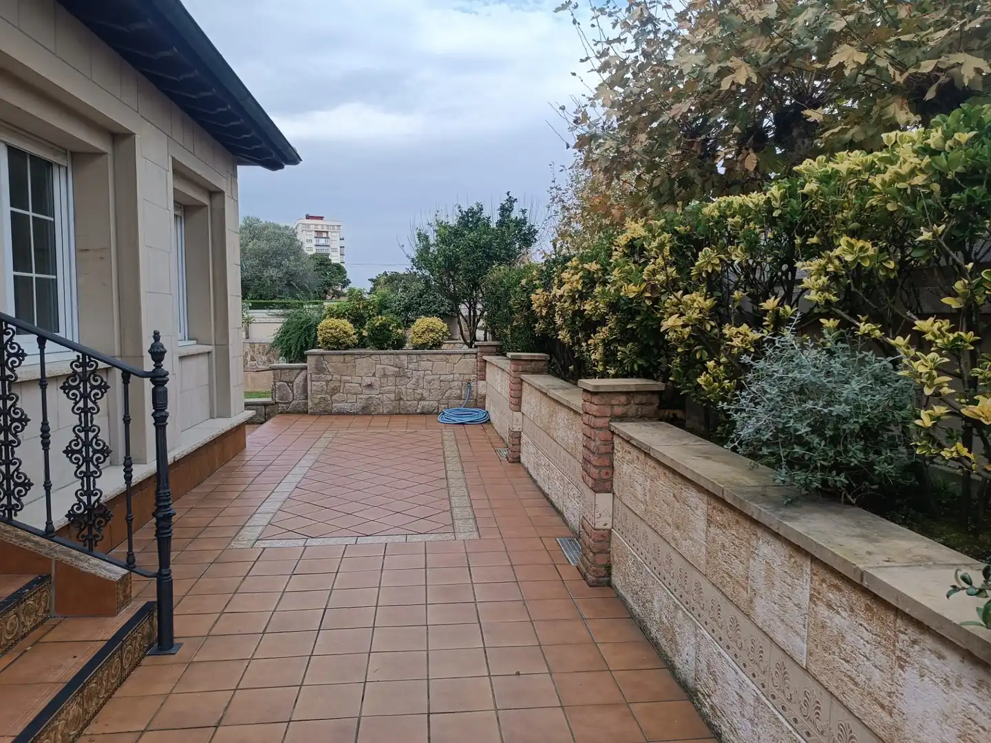 Terraza de Casa o chalet en venta en Castrillón con Calefacción, Jardín privado y Parquet