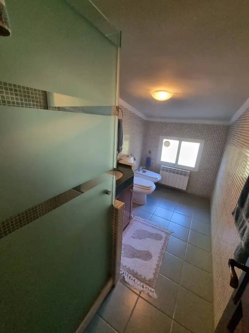 Bathroom of Houses for sale in Laguna de Duero  with Terrace, Storage room and Swimming Pool