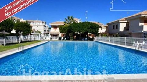 OPORTUNIDAD! ADOSADO CON PISCINA Y GARAJE CERCA DE LA PLAYA, imatge 2