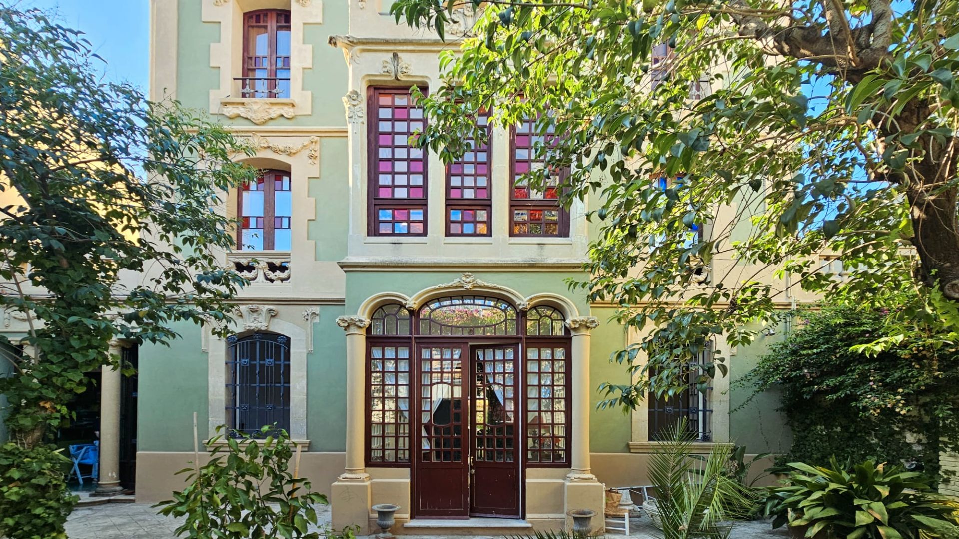 Exterior view of Planta baja for sale in Sant Boi de Llobregat  with Air Conditioner, Heating and Private garden