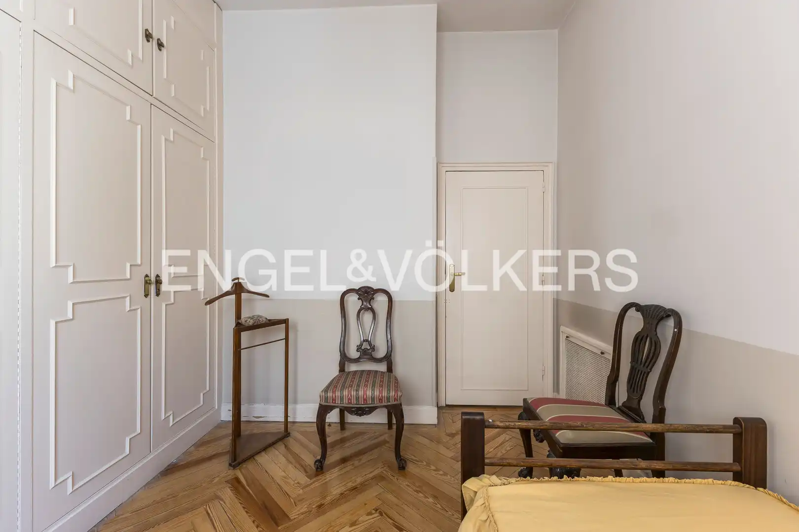 Bedroom of Flat for sale in Madrid  with Air Conditioner, Heating and Storage room