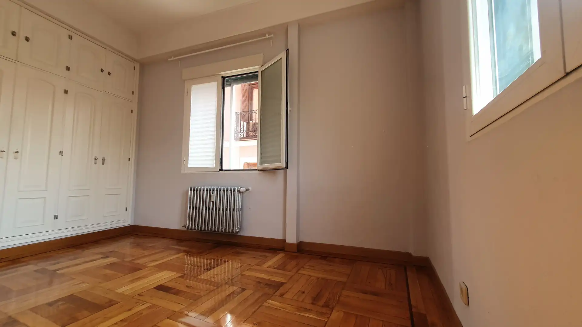 Flat for rent in Calle de San Bernardo, Universidad - Malasaña