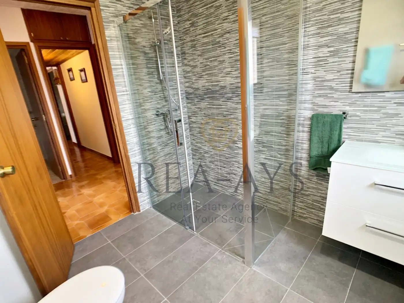 Baño de Casa o chalet en venta en Vallirana con Jardín privado, Terraza y Trastero
