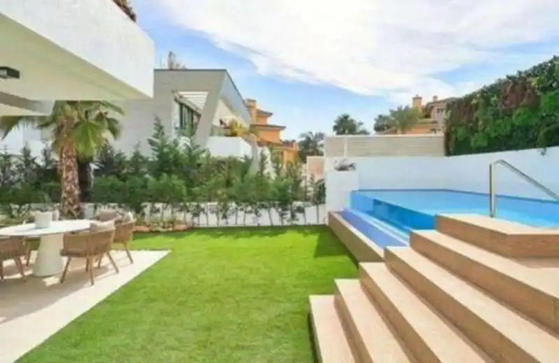 Garden of Detached homes for rent in Marbella  with Air Conditioner, Heating and Private garden