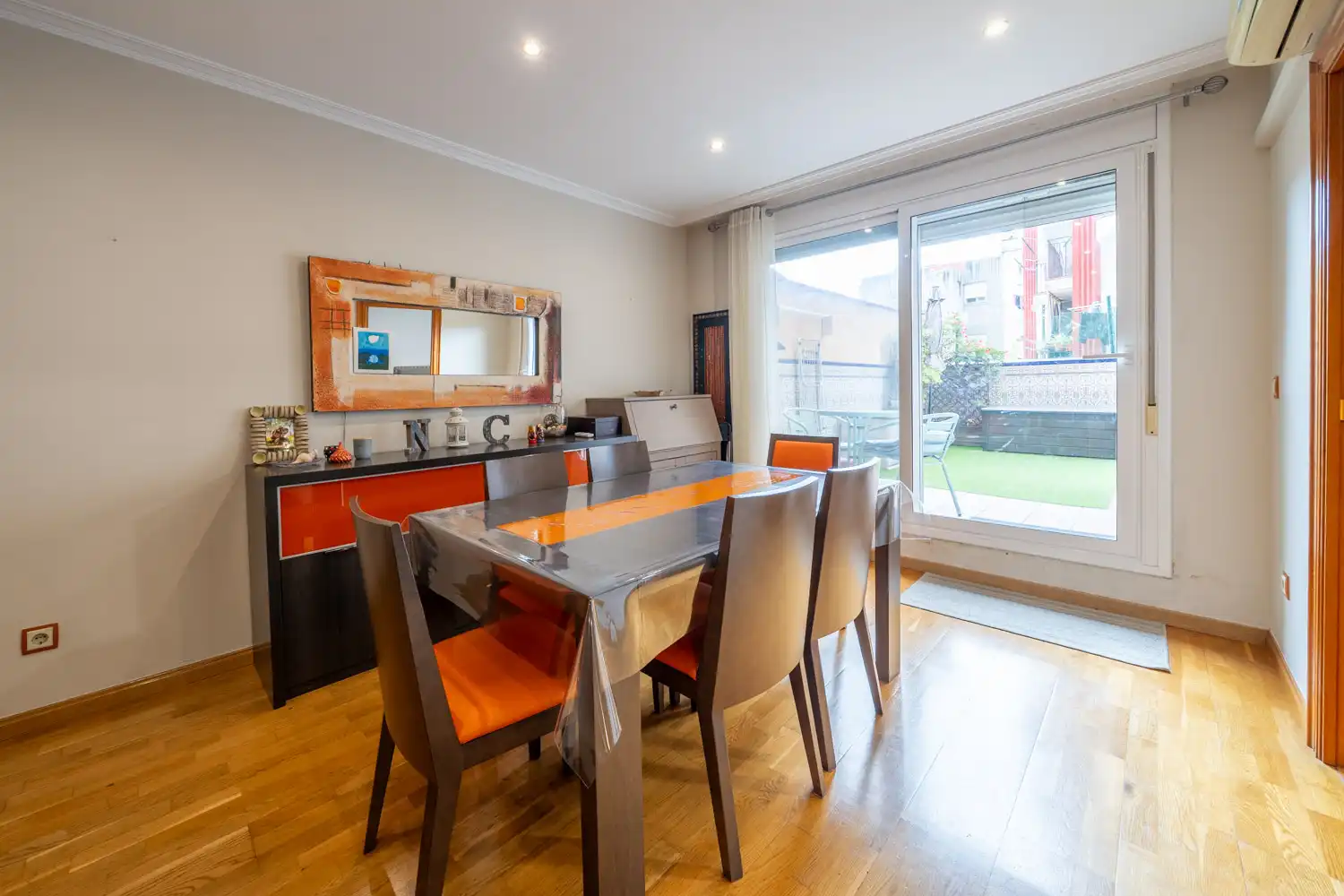 Dining room of Flat for sale in Santa Coloma de Gramenet  with Air Conditioner, Heating and Terrace