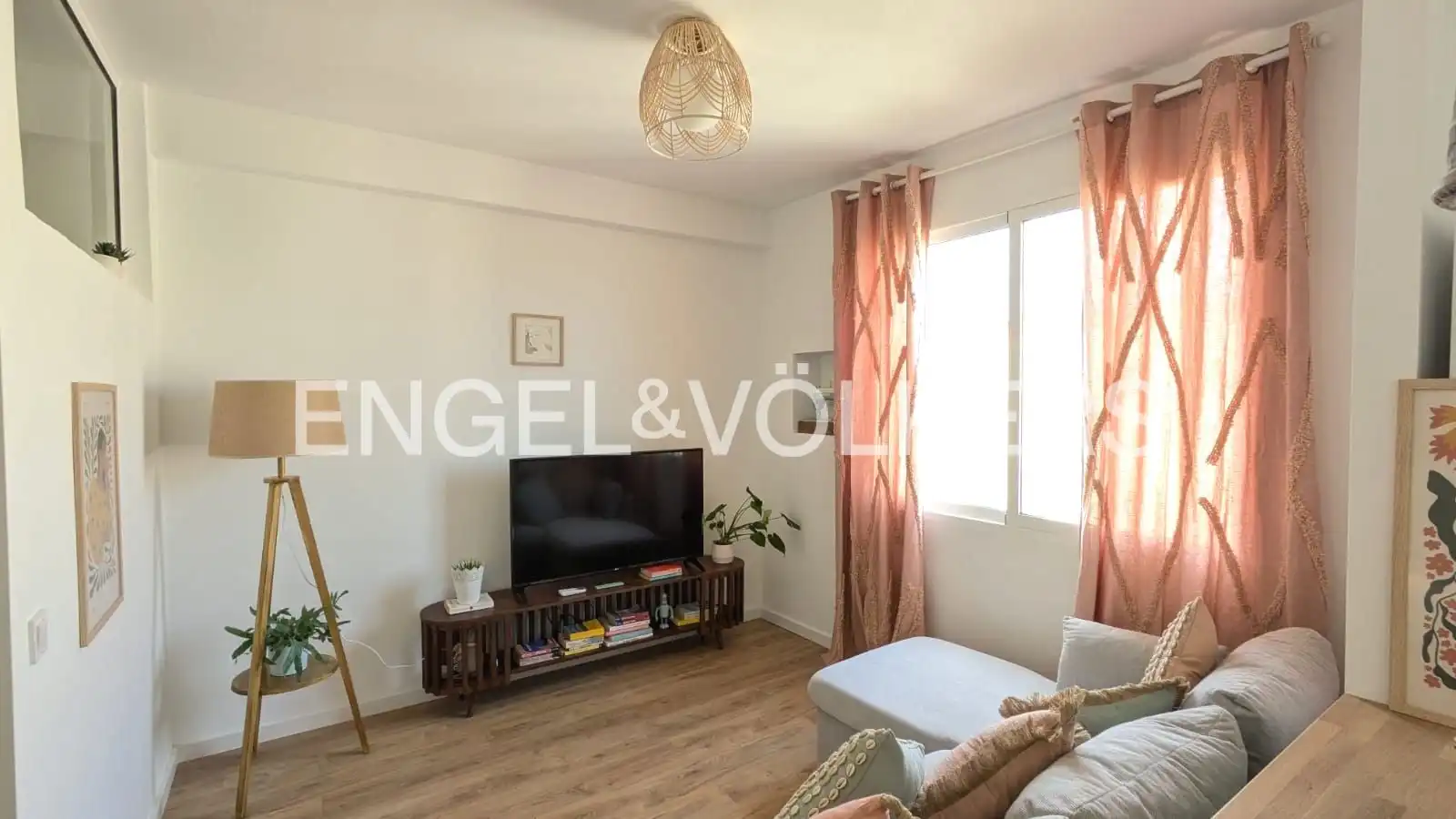 Wohnzimmer von Wohnung zur Miete in Valencia mit Klimaanlage, Heizung und Parkett
