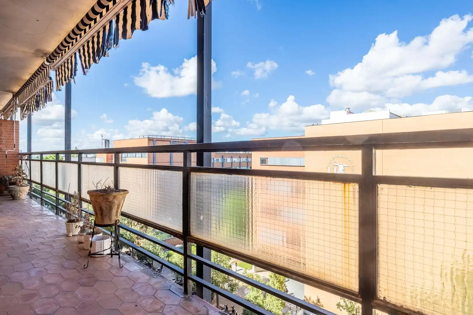 Balcony of Flat for sale in Sevilla  with Air Conditioner, Terrace and Storage room