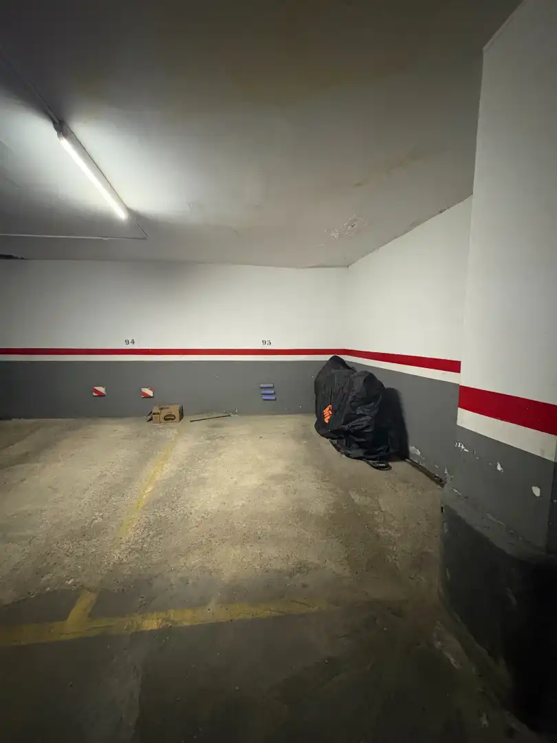Parkplatz von Garage zum Verkauf in Barcelona