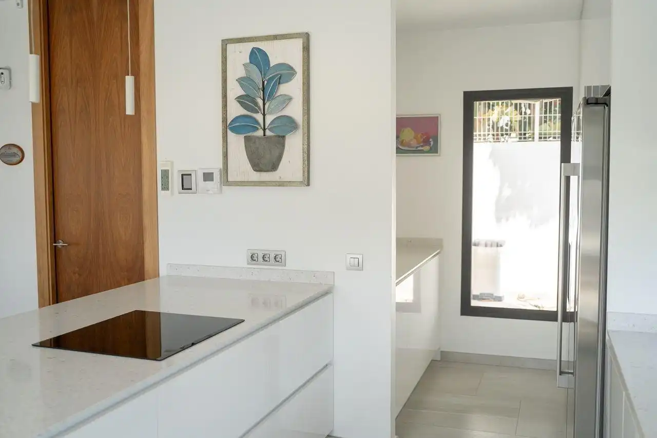 Villa con terrazza in vendita a Golf Bahía, imagen 16