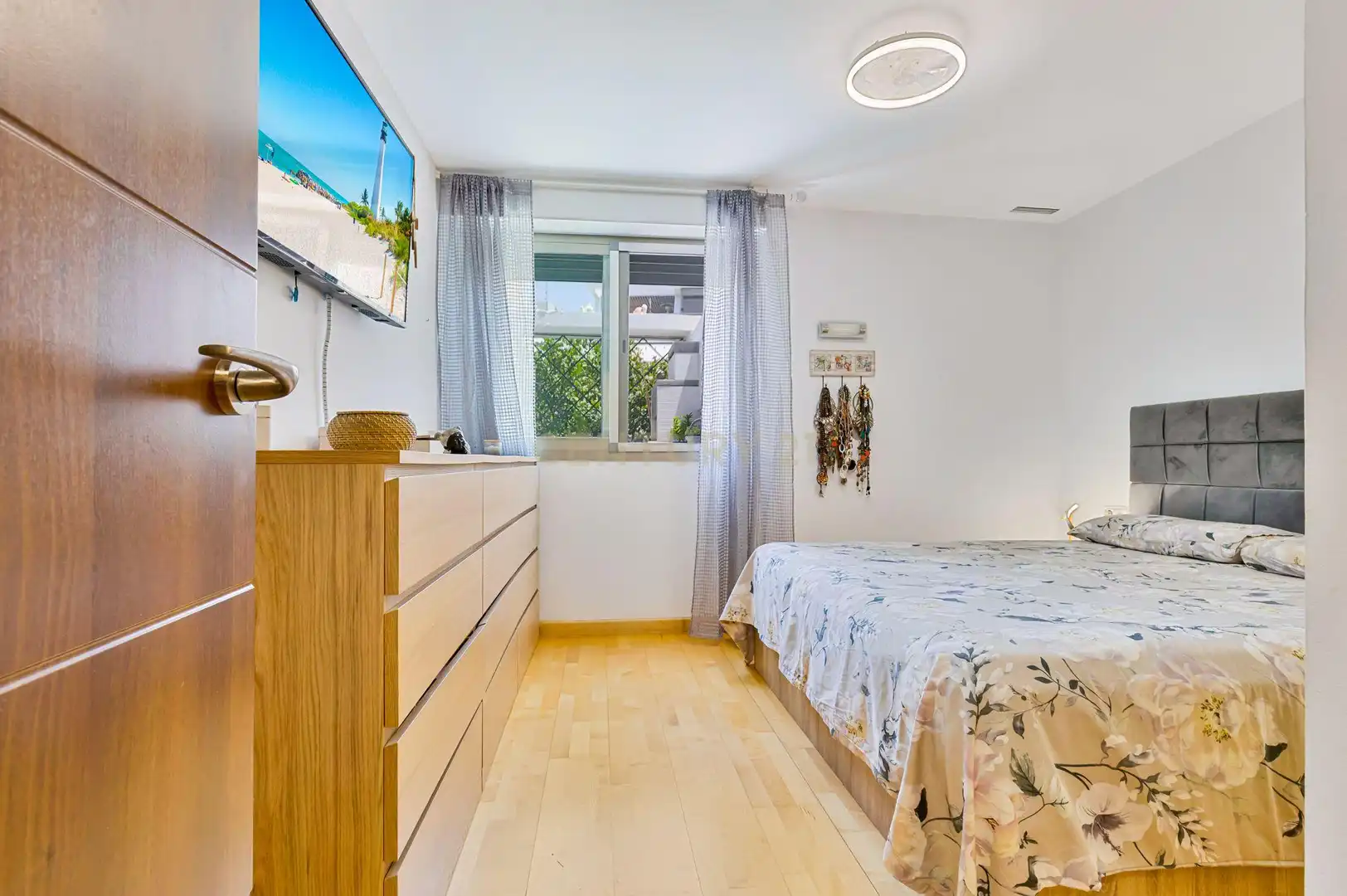 Habitación de Apartamento en venta en Mijas con Aire acondicionado, Jardín privado y Trastero