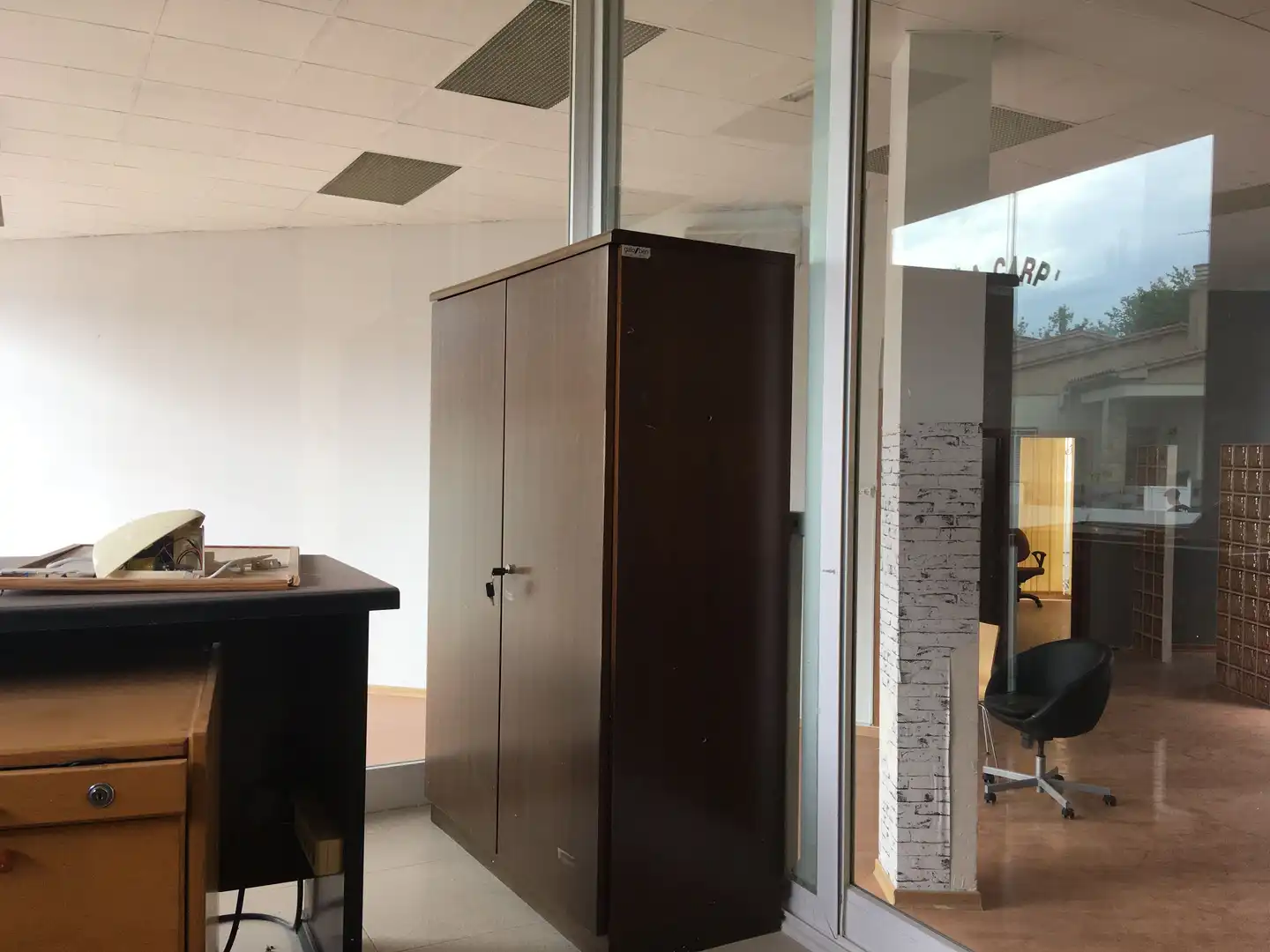 Business premises for sale in Carrer de la Torre de Taialà 40, imagen 27