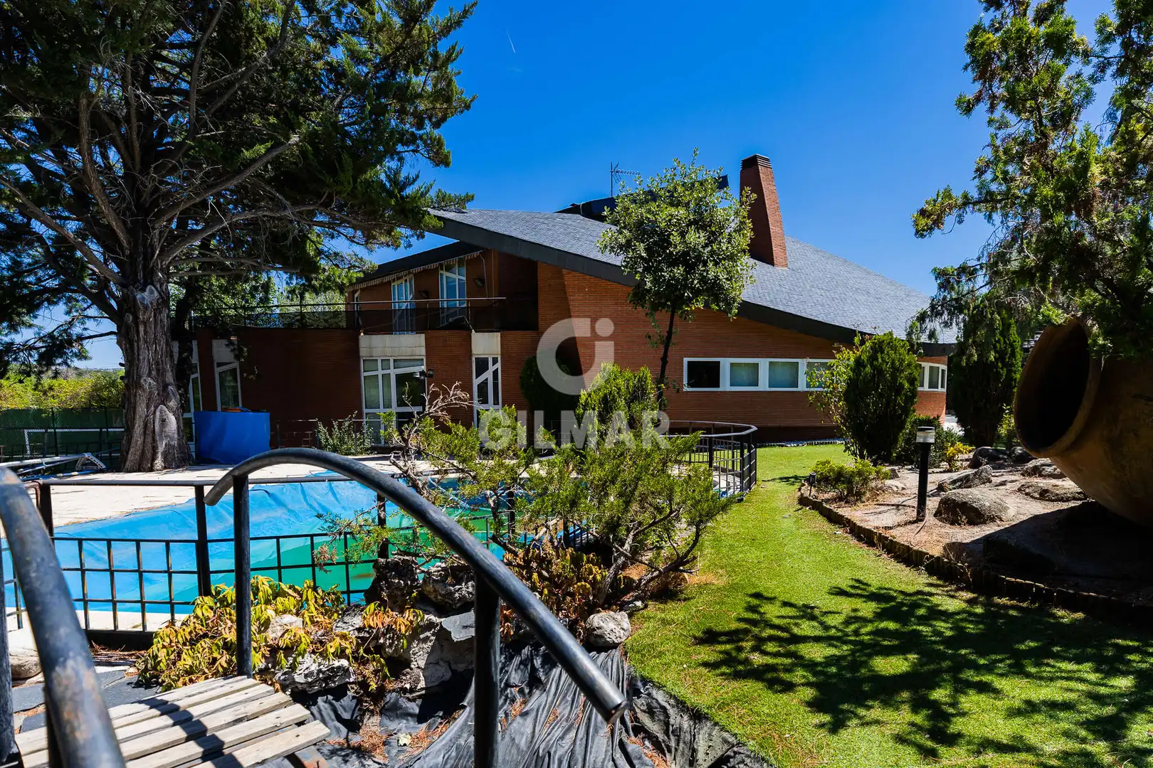 Jardí de Casa o xalet en venda en Hoyo de Manzanares amb Calefacció, Jardí privat i Piscina