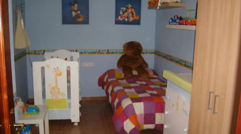 Foto 2 de Casa adosada en venda a Barriada Clara Campoamor, 44, Cala, Huelva