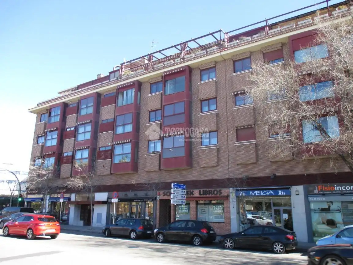 Vista exterior de Local en venta en Madrid con Aire acondicionado y Calefacción