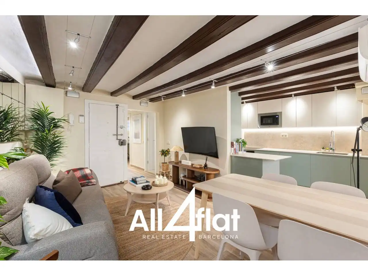 Sala de estar de Piso en venta en Barcelona con Aire acondicionado, Parquet y Amueblado