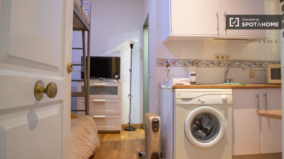 Flat to rent in Bellas Vistas