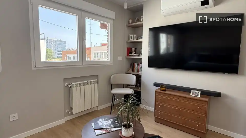 Sala d'estar de Apartament per a compartir en Madrid amb Aire condicionat, Calefacció i Terrassa