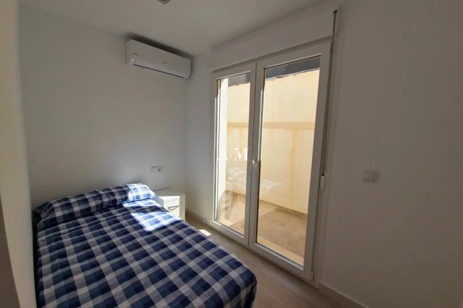 Dormitori de Casa o xalet en venda en Orihuela amb Calefacció, Jardí privat i Terrassa