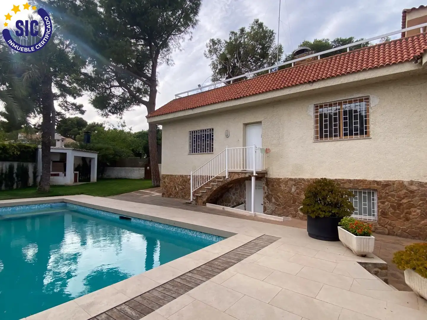 Piscina de Casa o chalet en venta en Torrent con Aire acondicionado, Calefacción y Jardín privado