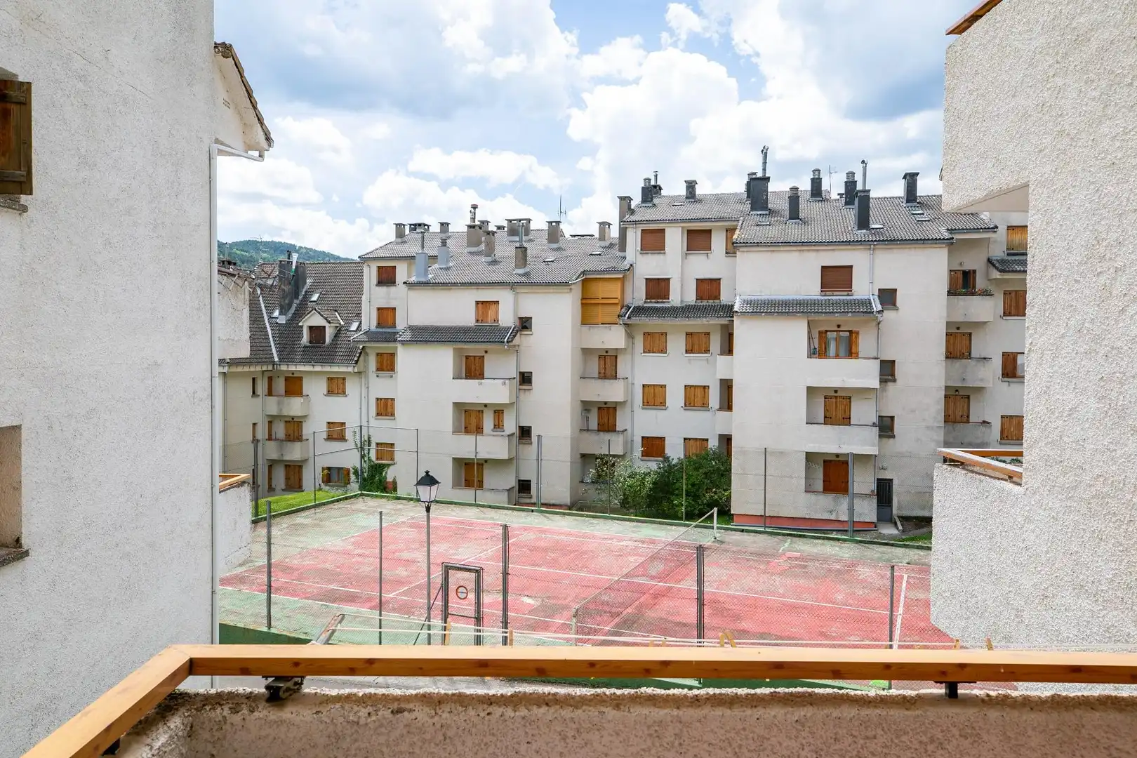 Exterior view of Flat for sale in Villanúa  with Heating, Parquet flooring and Storage room