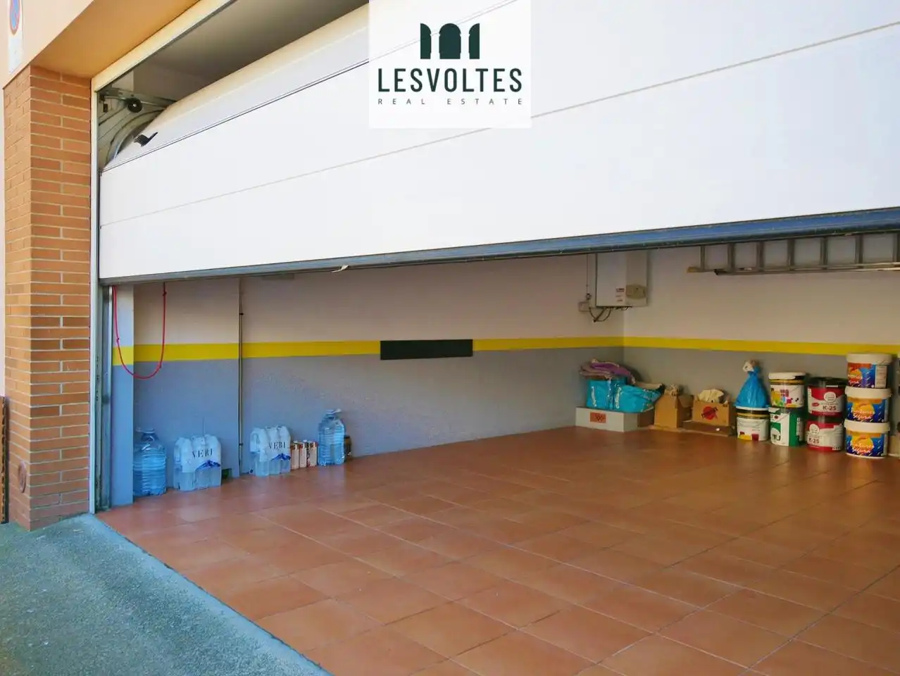 Außenansicht von Einfamilien-Reihenhaus zum Verkauf in Palafrugell mit Heizung, Privatgarten und Terrasse