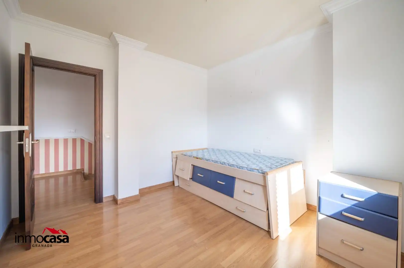 Habitación de Casa adosada en venta en Ogíjares con Calefacción, Amueblado y Balcón
