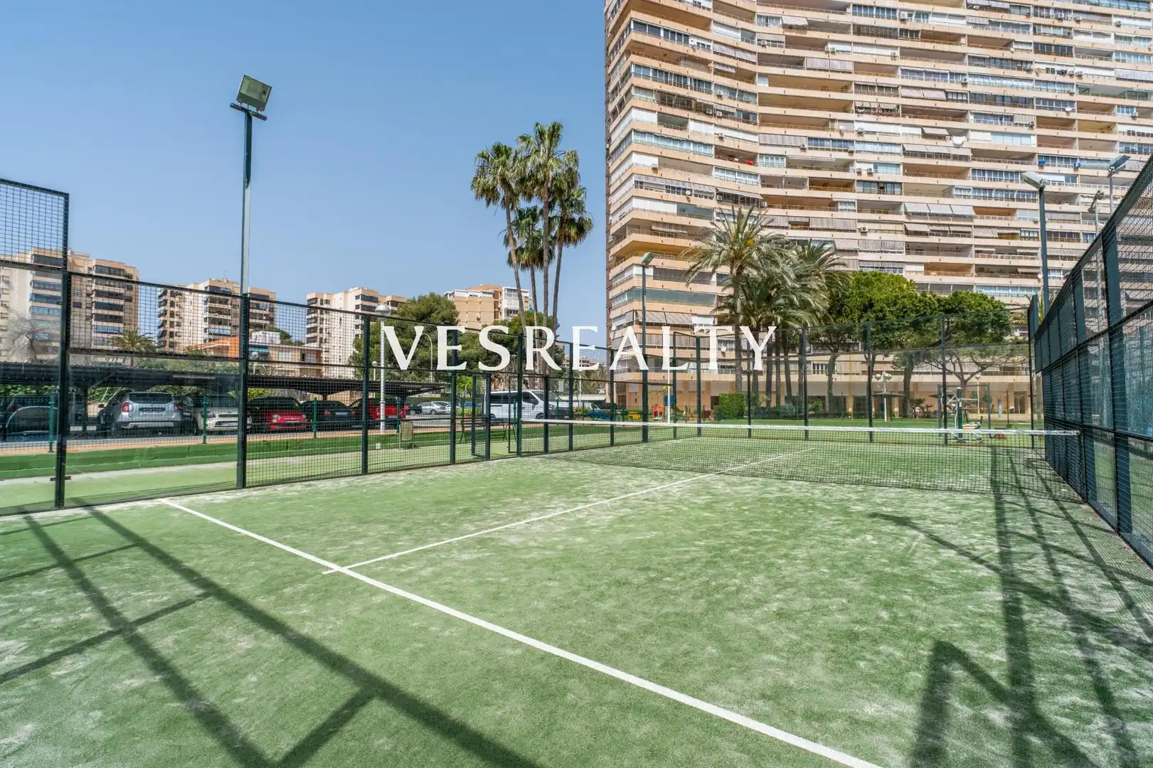 Vista exterior de Piso de alquiler en Alicante / Alacant con Amueblado, Balcón y Piscina comunitaria