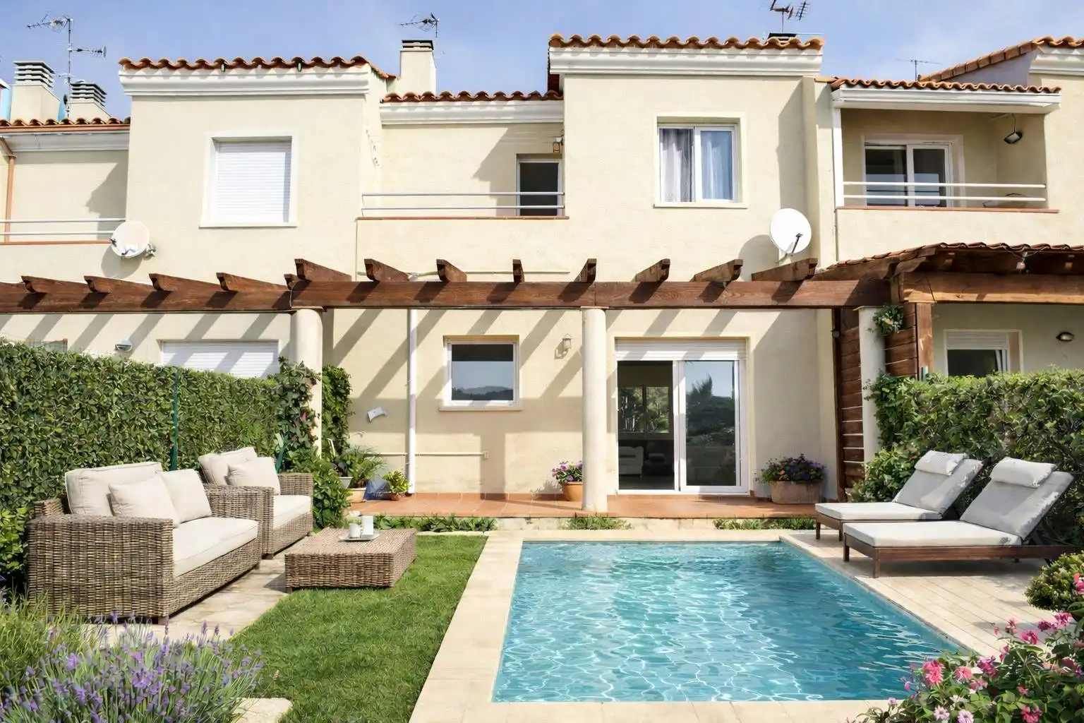 Piscina de Casa o chalet en venta en L'Escala con Aire acondicionado, Calefacción y Jardín privado